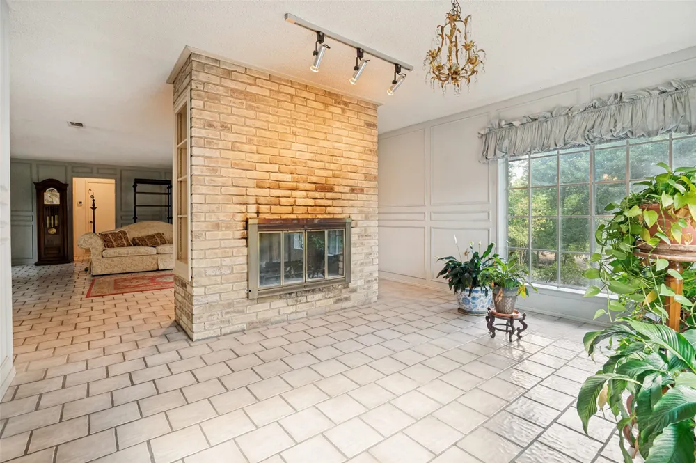 406 Dula Circle Duncanville, TX 75116