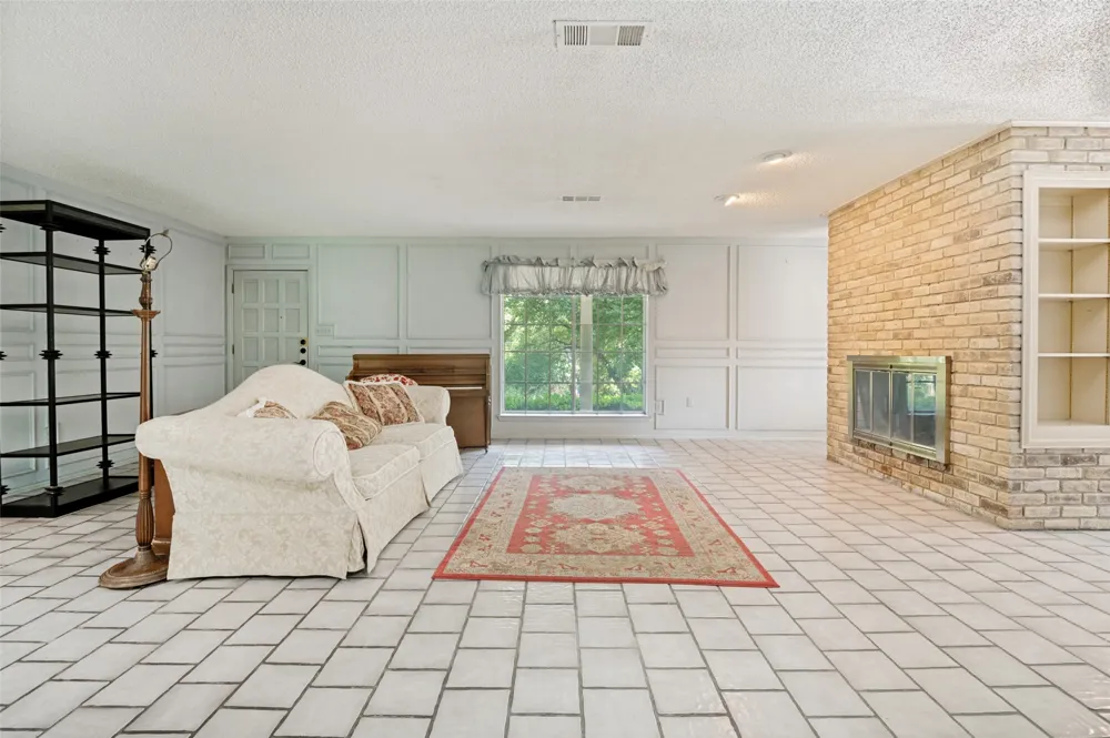 406 Dula Circle Duncanville, TX 75116
