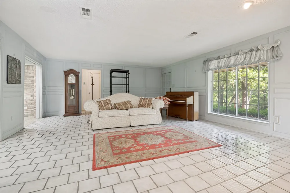 406 Dula Circle Duncanville, TX 75116
