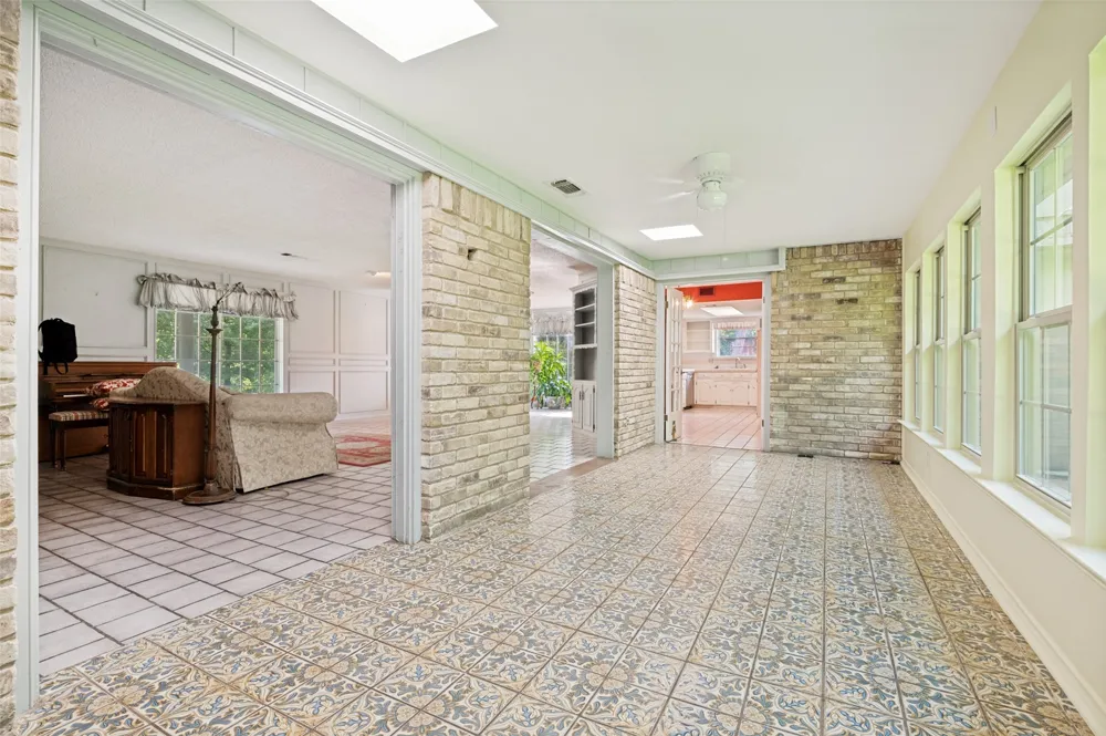 406 Dula Circle Duncanville, TX 75116