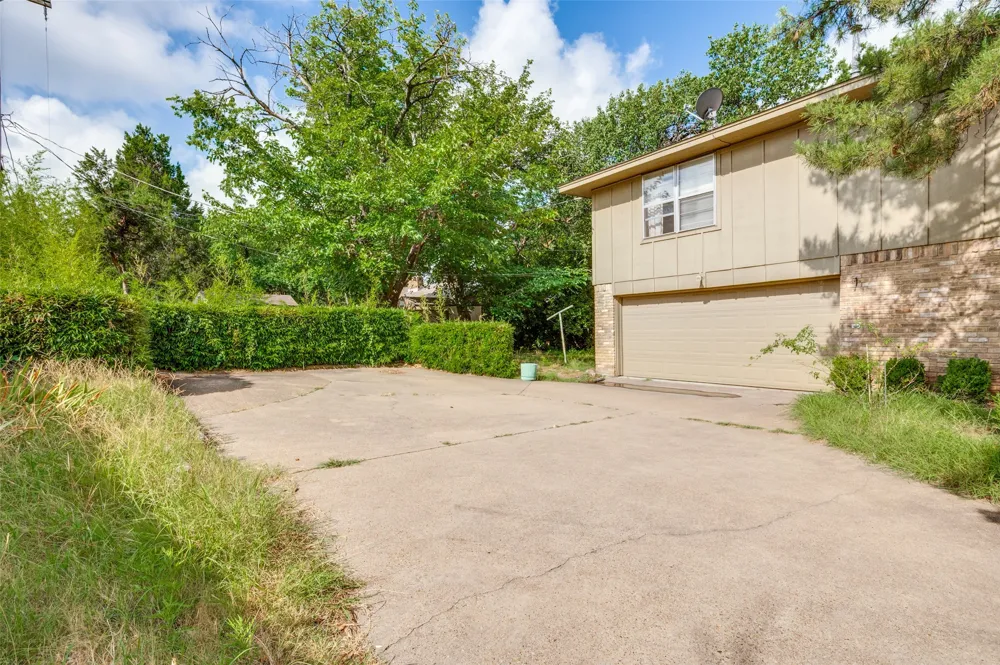 406 Dula Circle Duncanville, TX 75116
