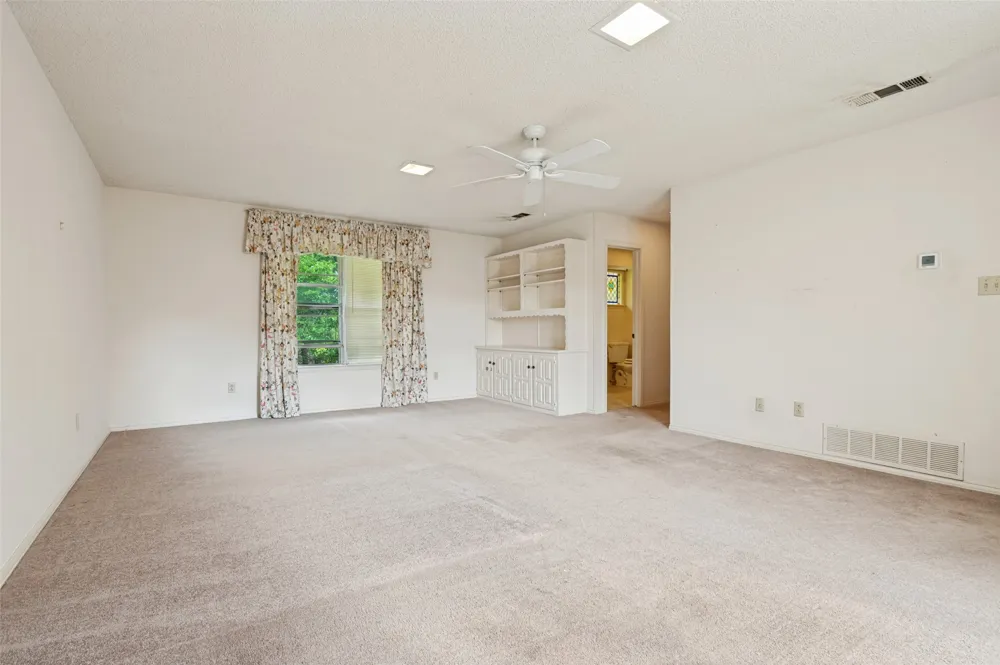 406 Dula Circle Duncanville, TX 75116