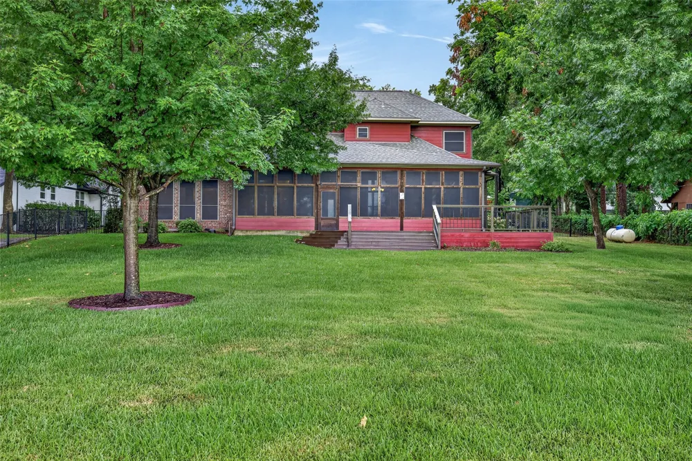 416 Forest Lane Gun Barrel City, TX 75156