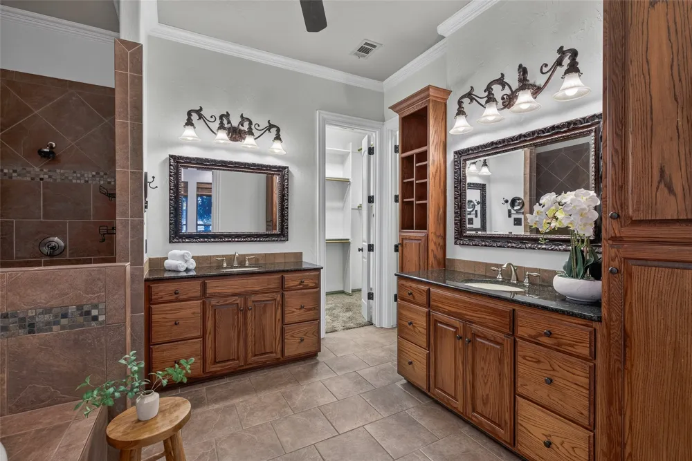 416 Forest Lane Gun Barrel City, TX 75156