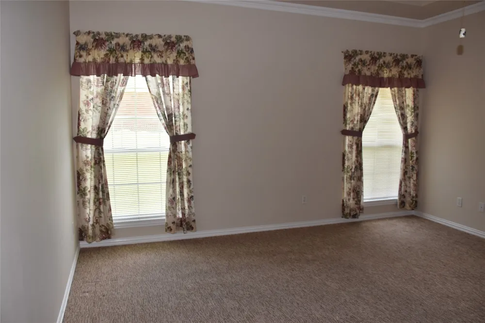 4017 Windmill Ridge Circle Red Oak, TX 75154