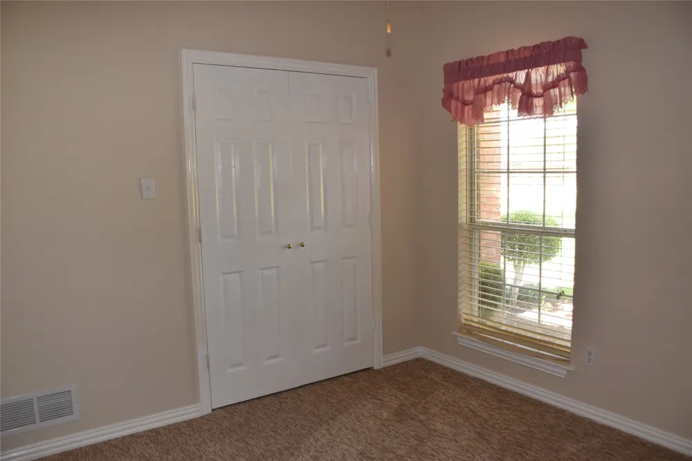 4017 Windmill Ridge Circle Red Oak, TX 75154