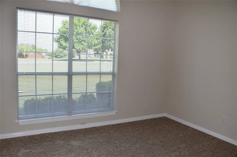 4017 Windmill Ridge Circle Red Oak, TX 75154
