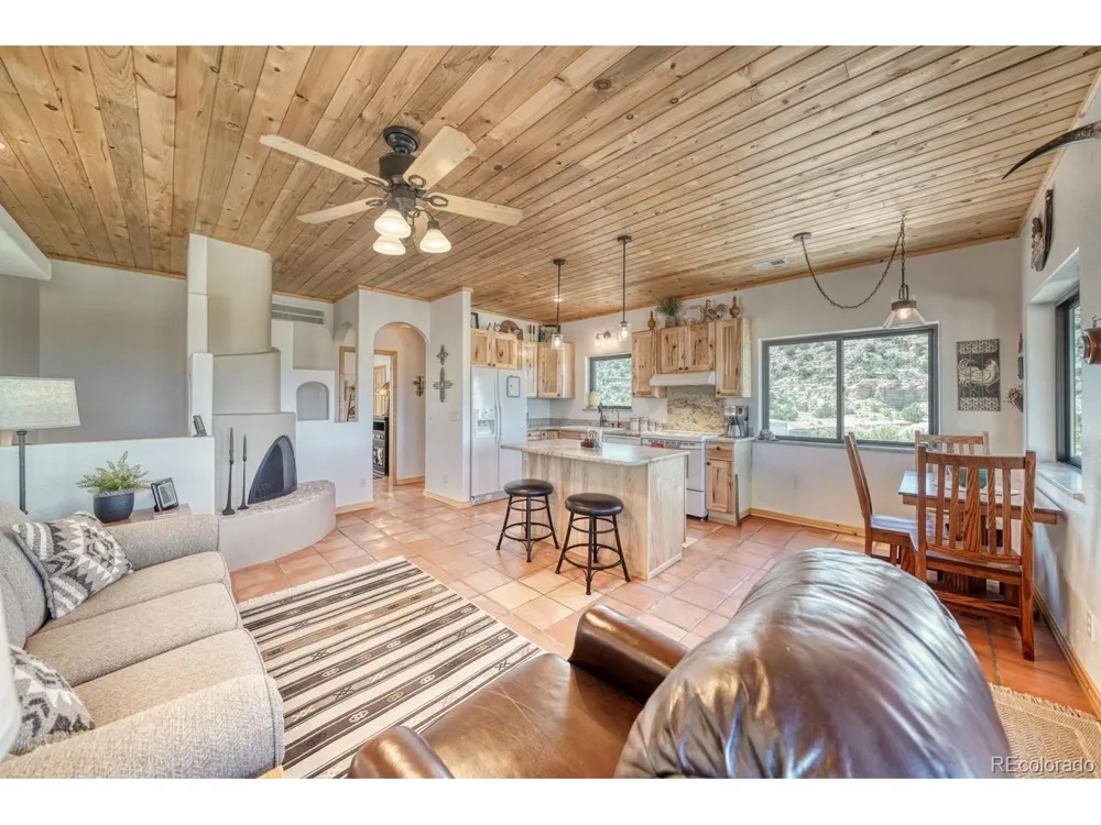 254 Bandito Trl Florence, CO 81226