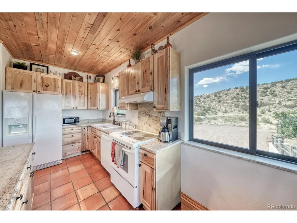 254 Bandito Trl Florence, CO 81226