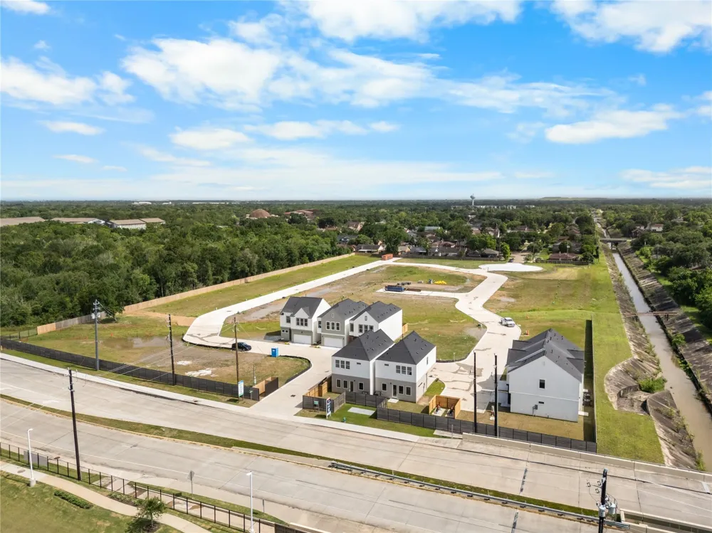 4007 Buffalo Moon Drive Houston, TX 77045