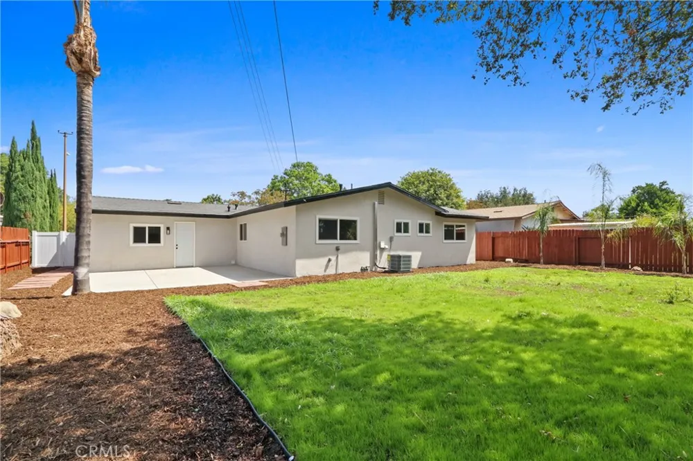 346 Victoria Claremont, CA 91711