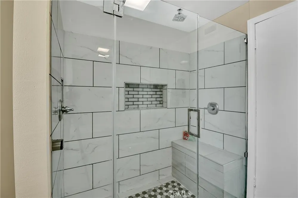 2550 W Rowland Avenue Anaheim, CA 92804