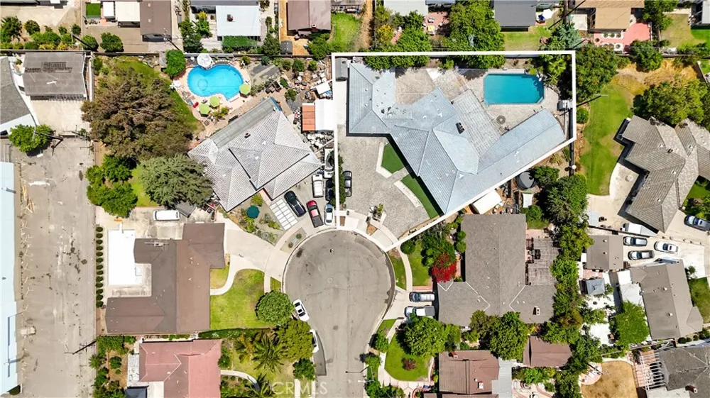 2550 W Rowland Avenue Anaheim, CA 92804
