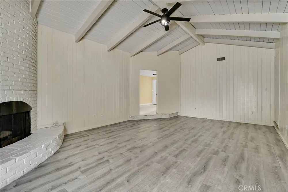 2550 W Rowland Avenue Anaheim, CA 92804