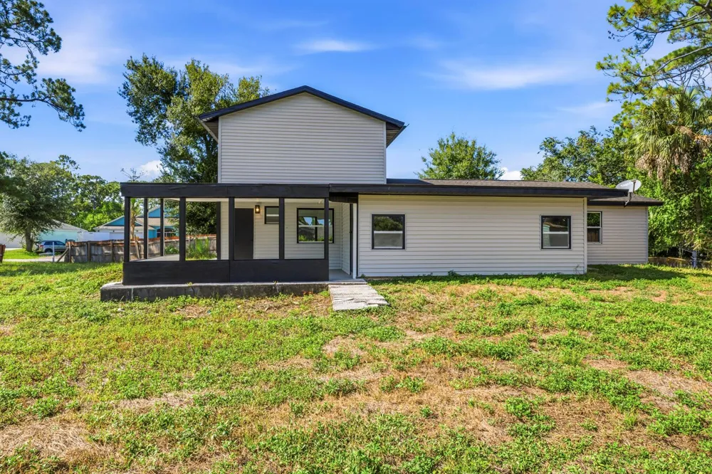 1640 SANDUSKY STREET SE Palm Bay, FL 32909