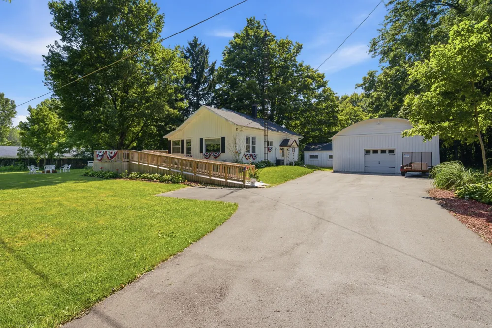 4136 Pier Road Hagar Township, MI 49022