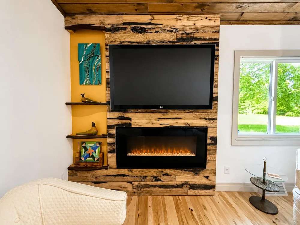 211 E Sycamore Street Three Oaks Village, MI 49128