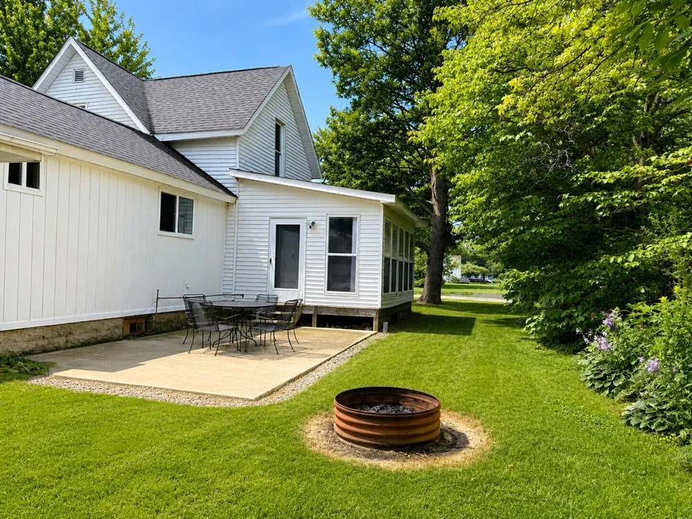 211 E Sycamore Street Three Oaks Village, MI 49128