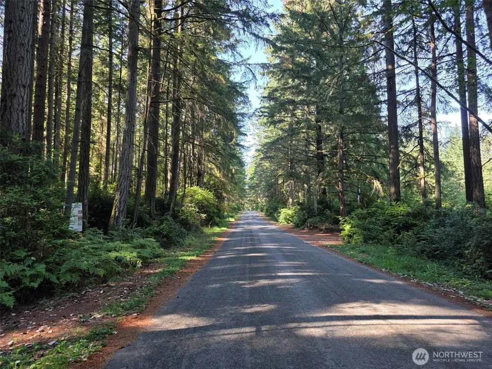 23601 Landers Road SW Vashon, WA 98070