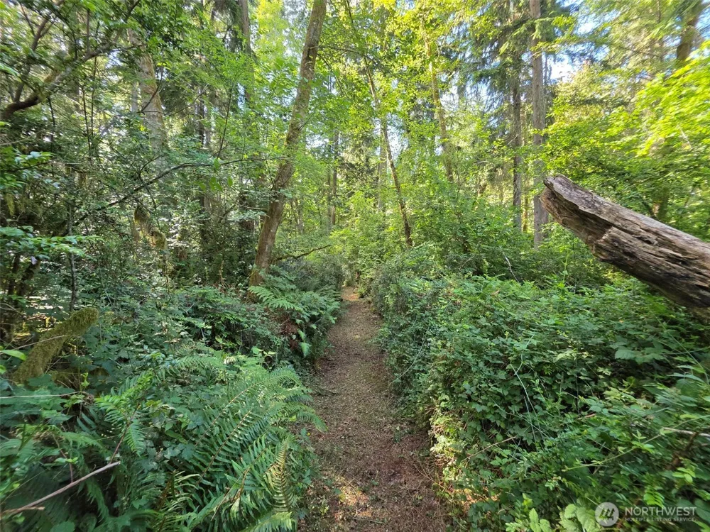 23601 Landers Road SW Vashon, WA 98070
