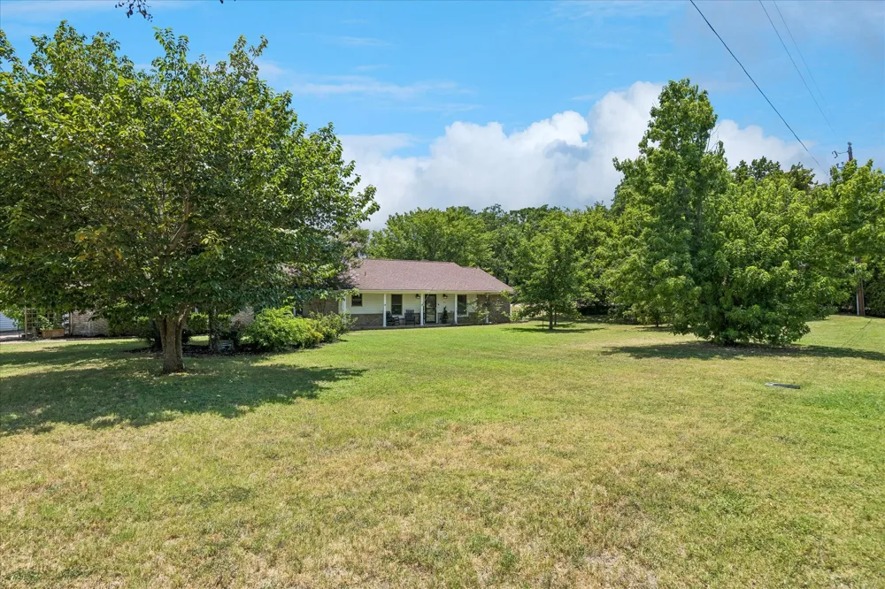 524 Oakridge Trail Copper Canyon, TX 75077