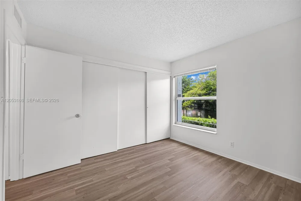 505 S Pine Island Rd #B102 Plantation, FL 33324