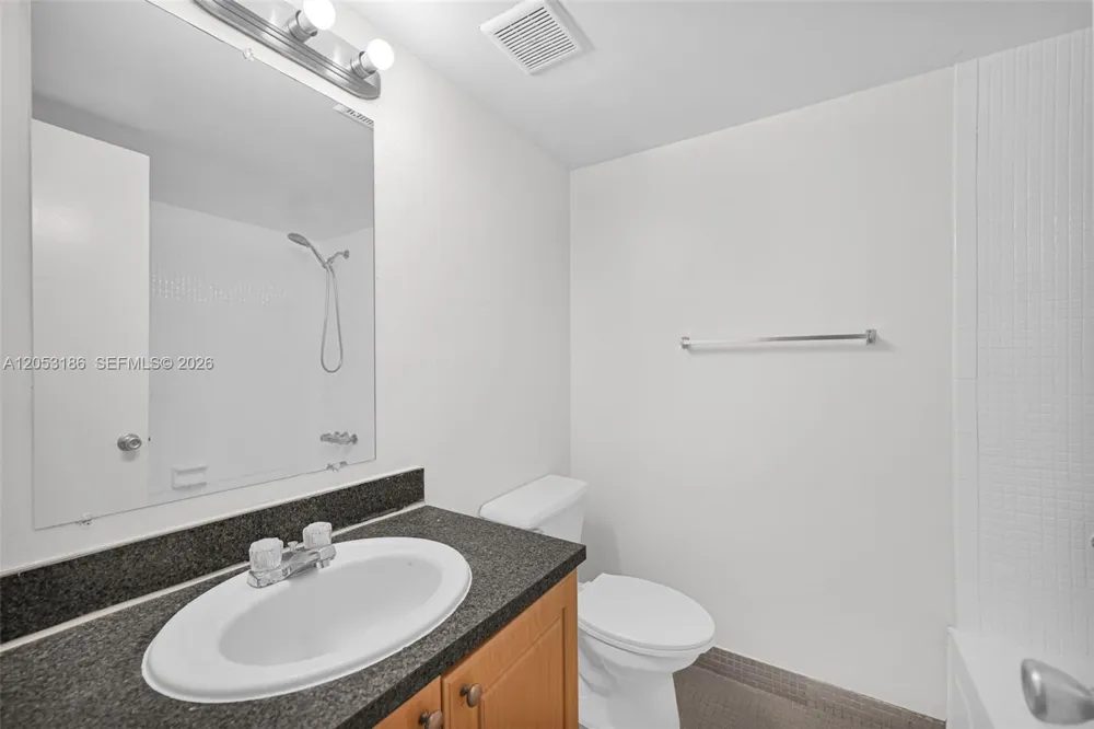 505 S Pine Island Rd #B102 Plantation, FL 33324