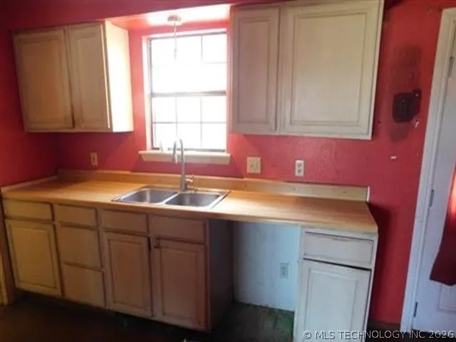 4301 E 76 STREET Wagoner, OK 74434
