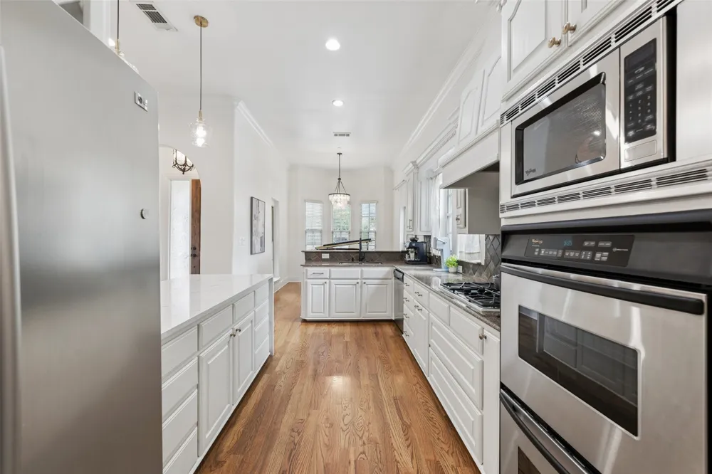 53 Piazza Lane #110 Colleyville, TX 76034