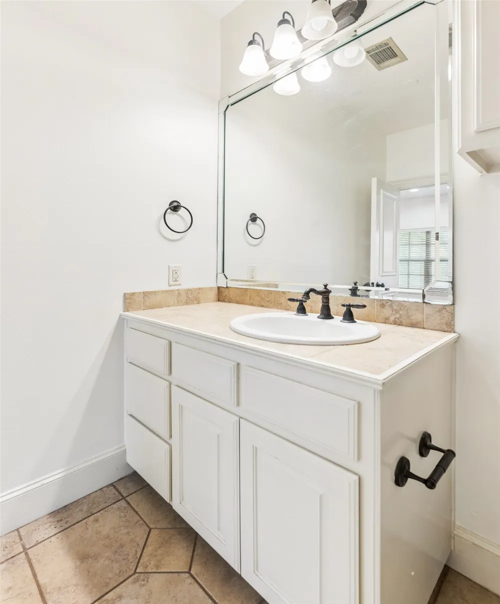 53 Piazza Lane #110 Colleyville, TX 76034