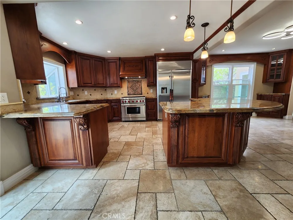6573 E North View Drive Anaheim Hills, CA 92807