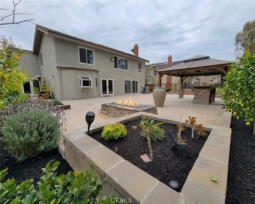 6573 E North View Drive Anaheim Hills, CA 92807