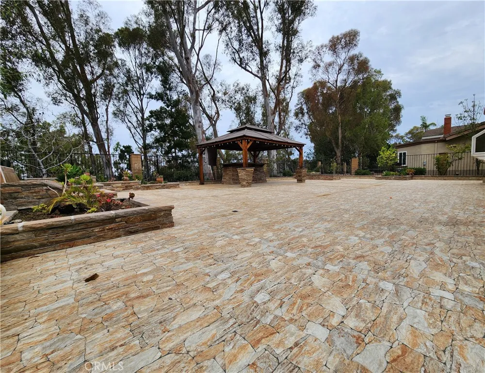 6573 E North View Drive Anaheim Hills, CA 92807