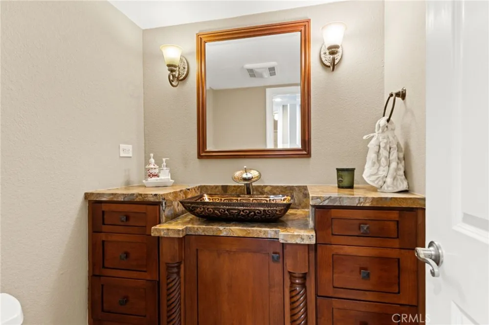 6573 E North View Drive Anaheim Hills, CA 92807