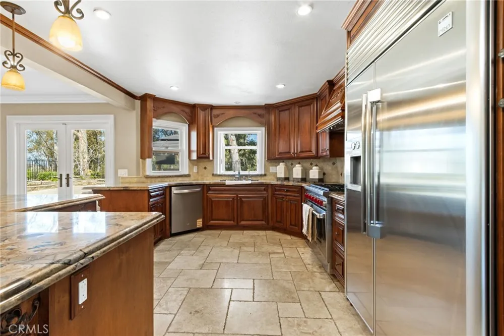 6573 E North View Drive Anaheim Hills, CA 92807