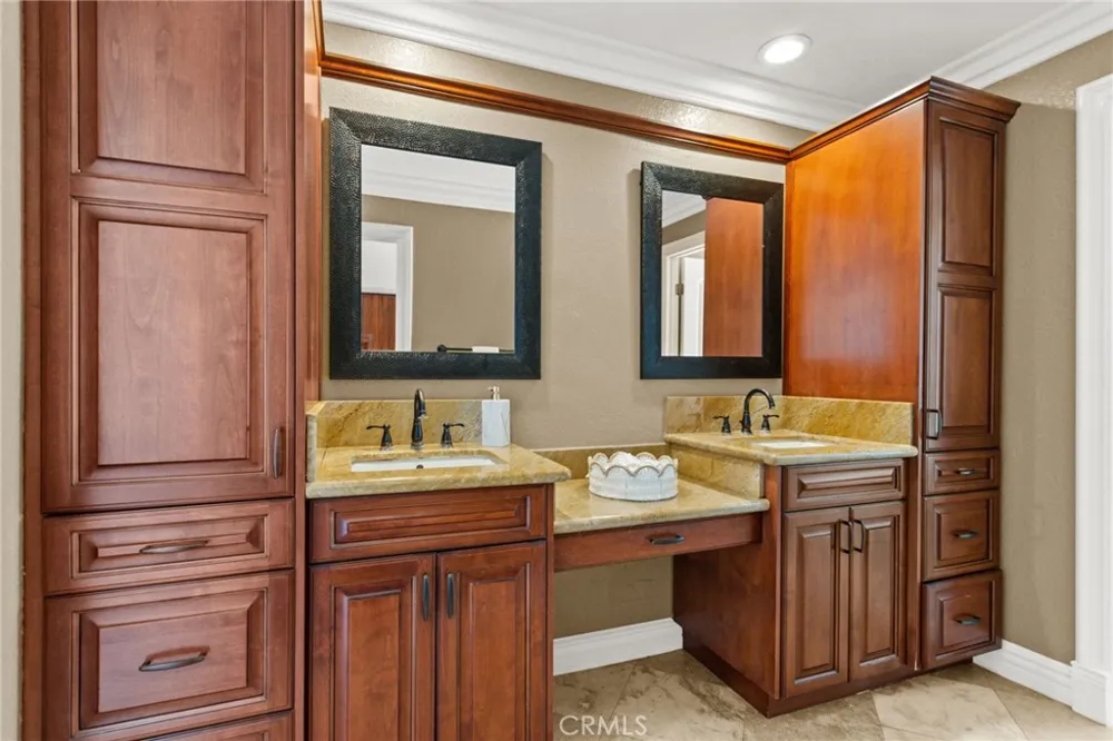 6573 E North View Drive Anaheim Hills, CA 92807
