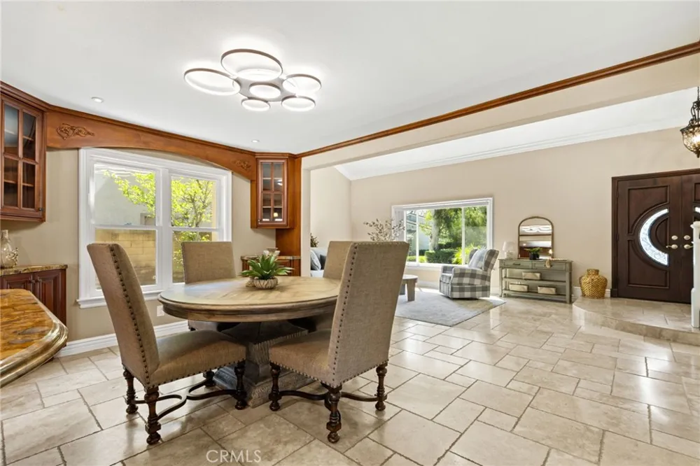 6573 E North View Drive Anaheim Hills, CA 92807