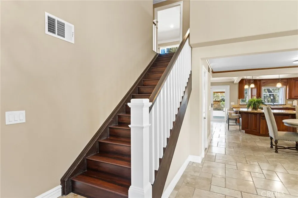 6573 E North View Drive Anaheim Hills, CA 92807