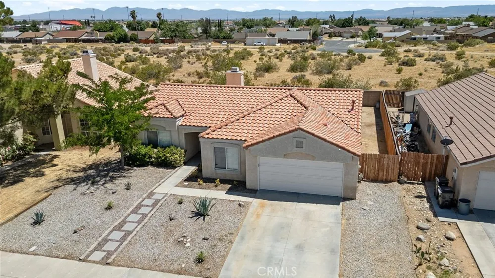 3106 Old Country Rosamond, CA 93560