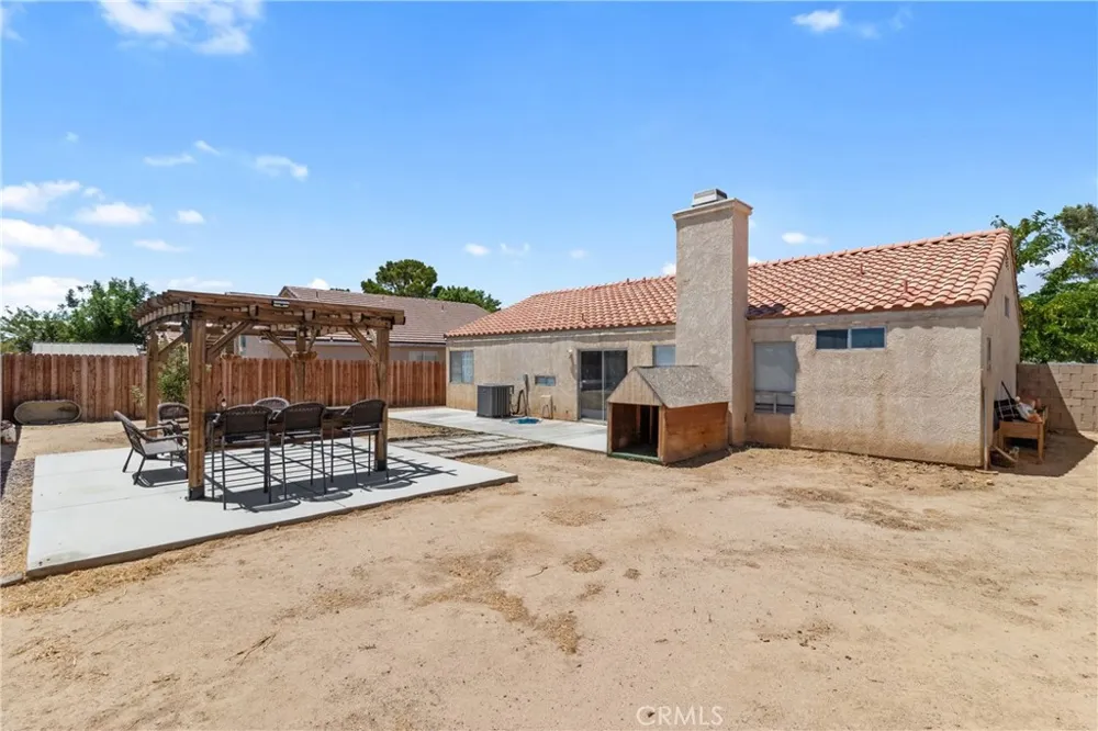 3106 Old Country Rosamond, CA 93560