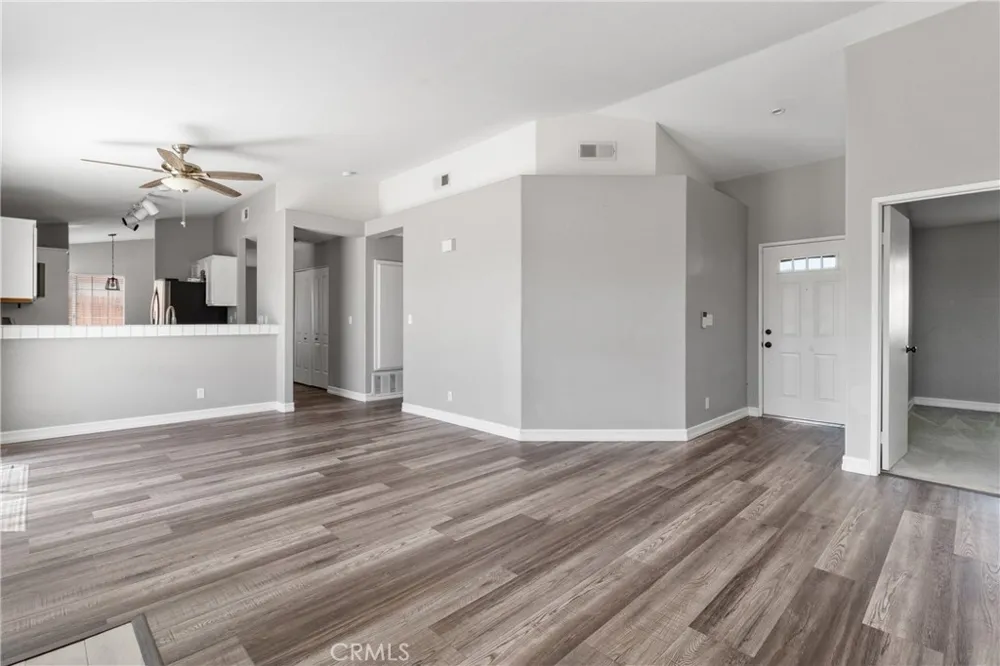 3106 Old Country Rosamond, CA 93560