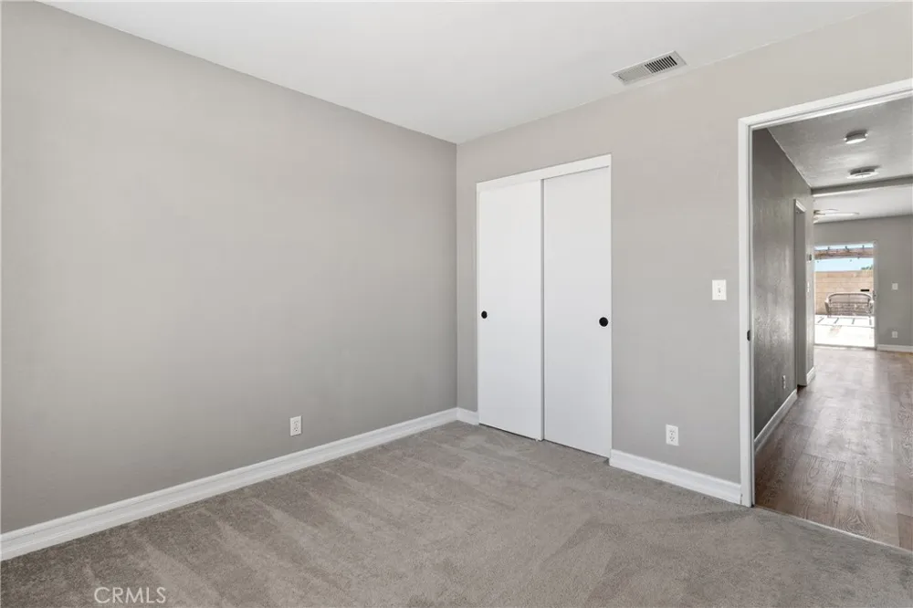 3106 Old Country Rosamond, CA 93560
