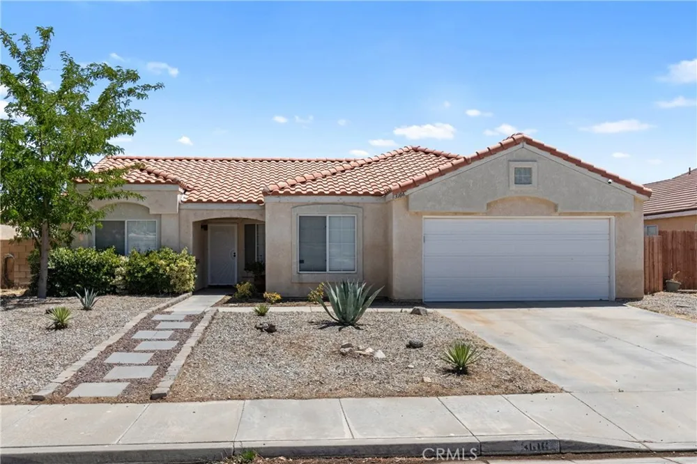 3106 Old Country Rosamond, CA 93560