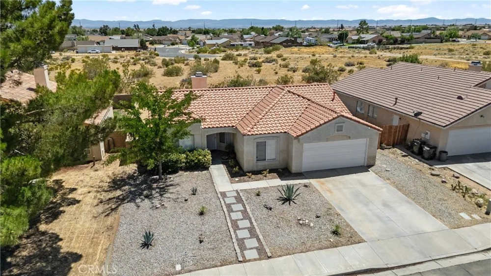 3106 Old Country Rosamond, CA 93560