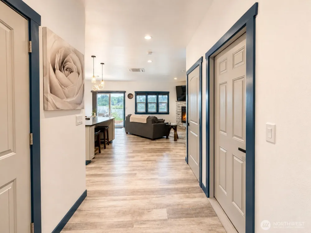 574 Weatherwax Loop NE Ocean Shores, WA 98569