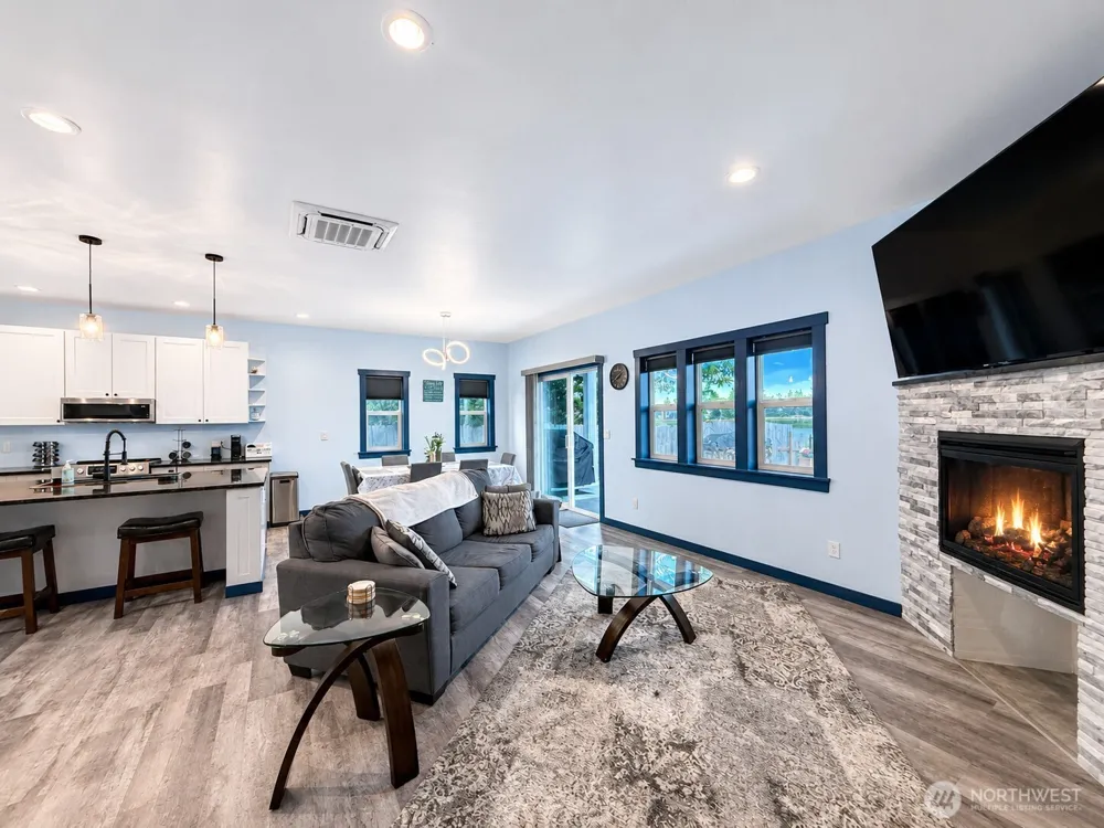 574 Weatherwax Loop NE Ocean Shores, WA 98569
