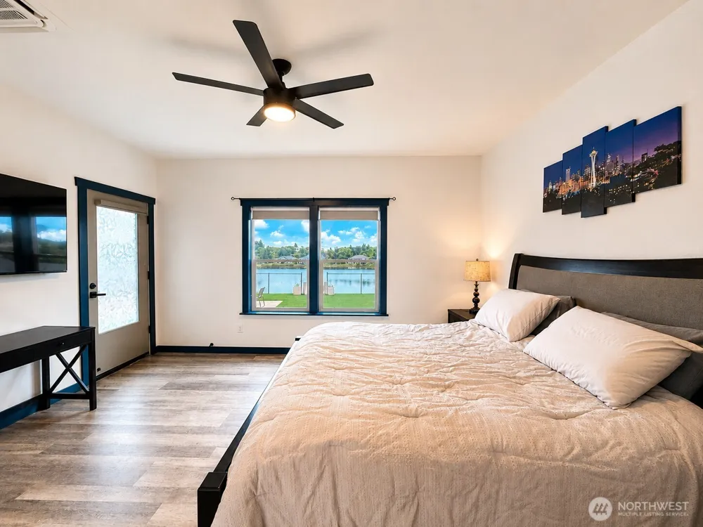 574 Weatherwax Loop NE Ocean Shores, WA 98569