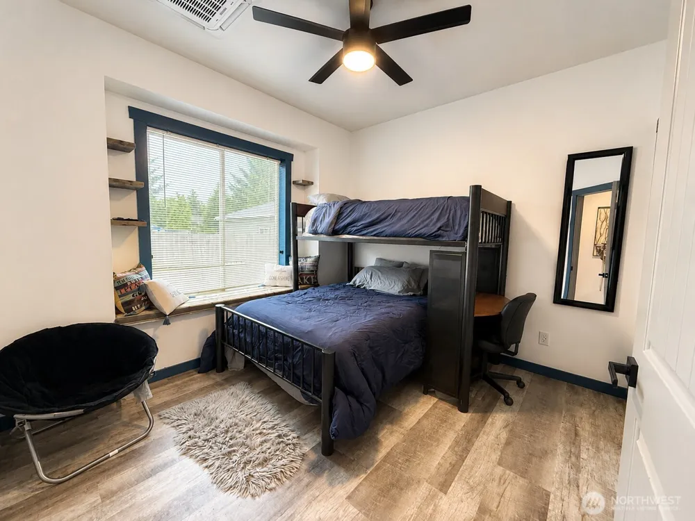 574 Weatherwax Loop NE Ocean Shores, WA 98569