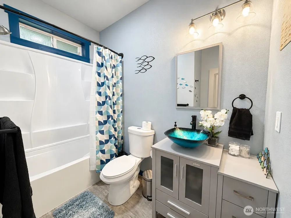 574 Weatherwax Loop NE Ocean Shores, WA 98569