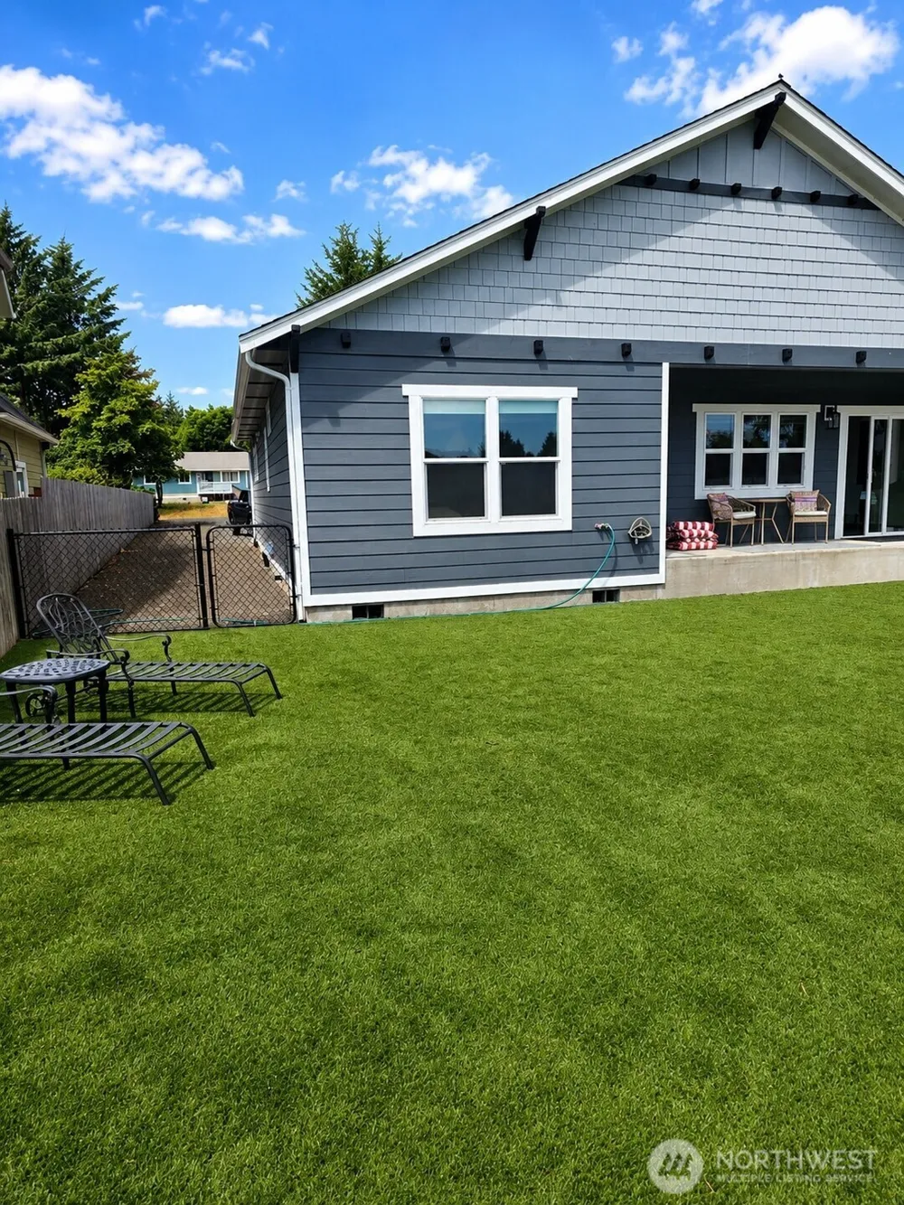 574 Weatherwax Loop NE Ocean Shores, WA 98569
